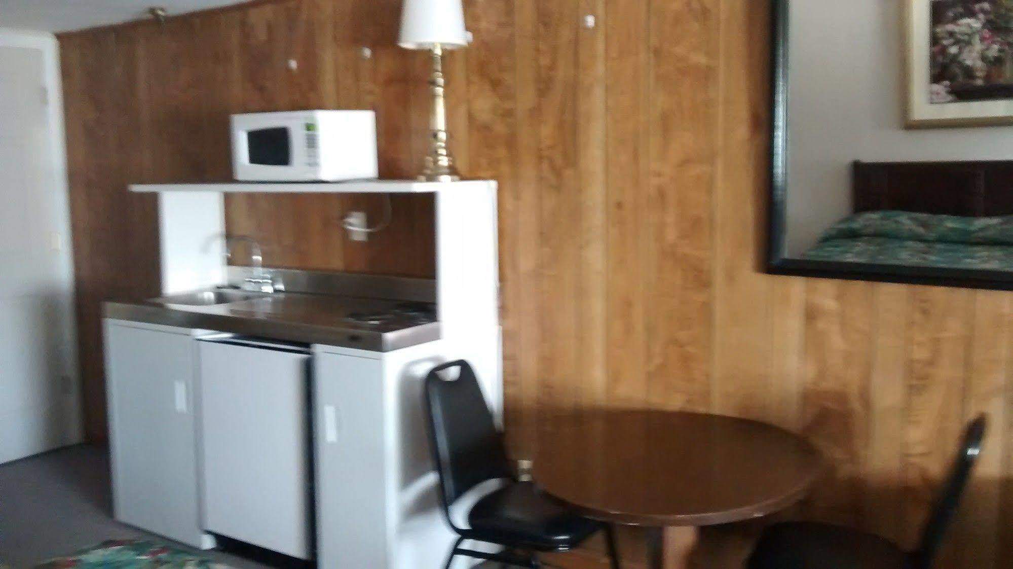 Ken Bar Lodge Gilbertsville Экстерьер фото