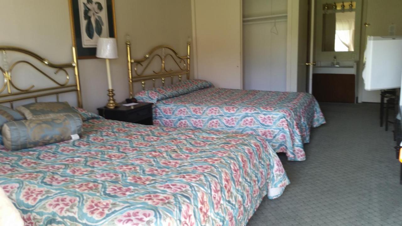 Ken Bar Lodge Gilbertsville Экстерьер фото